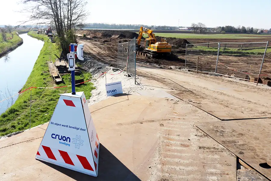 tijdelijke beveiligingssystemen op locatie met detectiemast